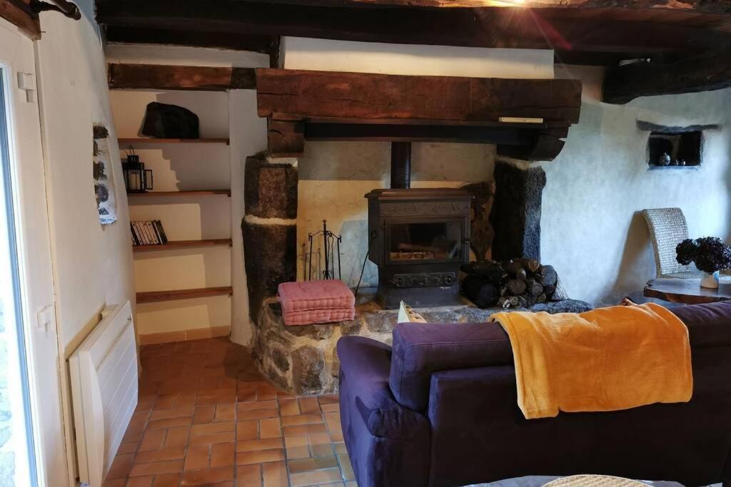 Petite Maison Dans Les Monts D'Arree Ty Coz Commana Exterior foto
