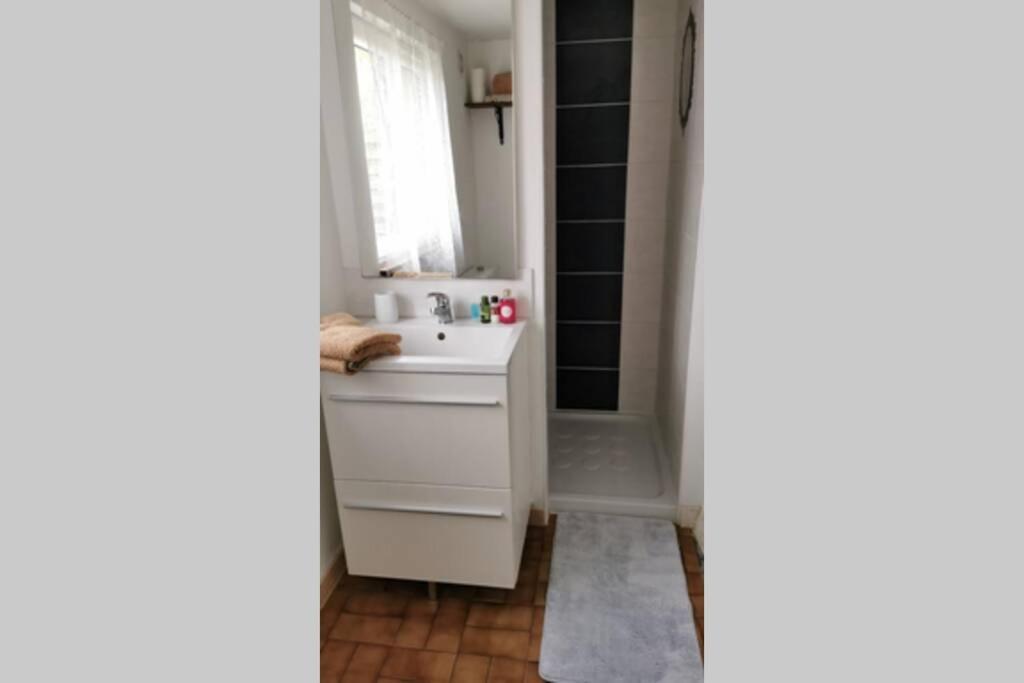 Petite Maison Dans Les Monts D'Arree Ty Coz Commana Exterior foto